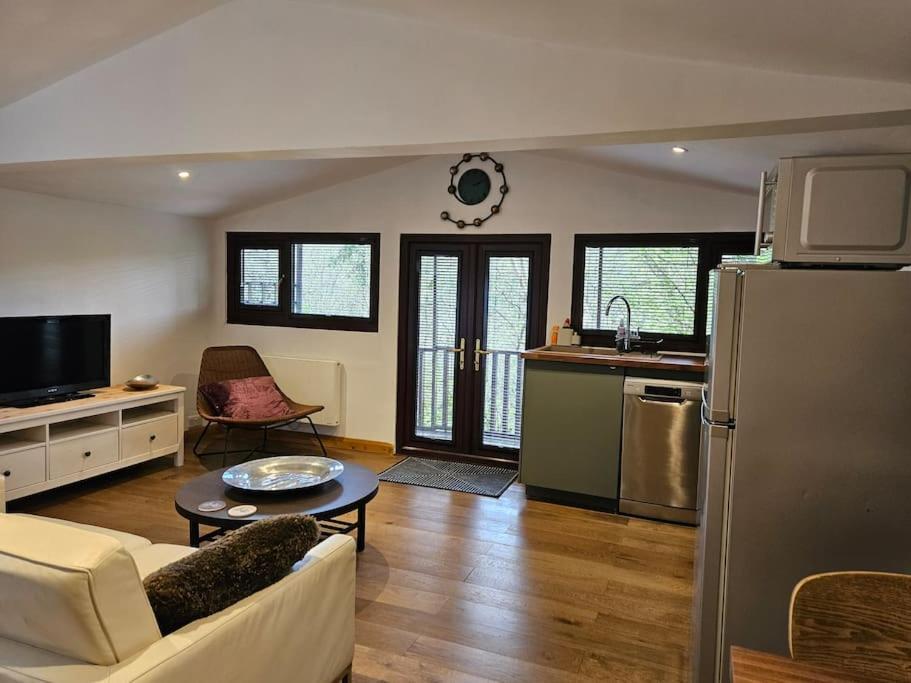 Treetops Lodge, Private Parking & Garden Truro Eksteriør billede